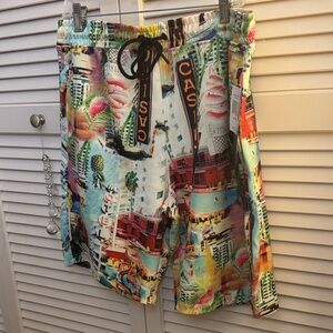 Good Vibes Las Vegas Casino Board Shorts Size Large NWT Drawstring